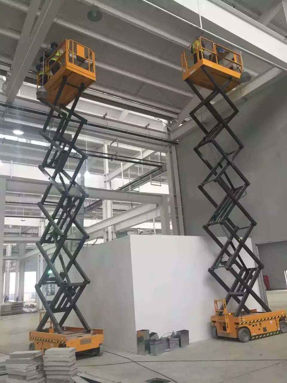 冬季剪叉式高空作業(yè)平臺(tái)的維護(hù)保養(yǎng)措施