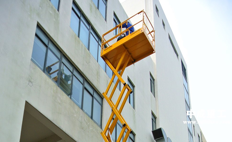 貴陽(yáng)高空作業(yè)平臺(tái)批發(fā)廠家