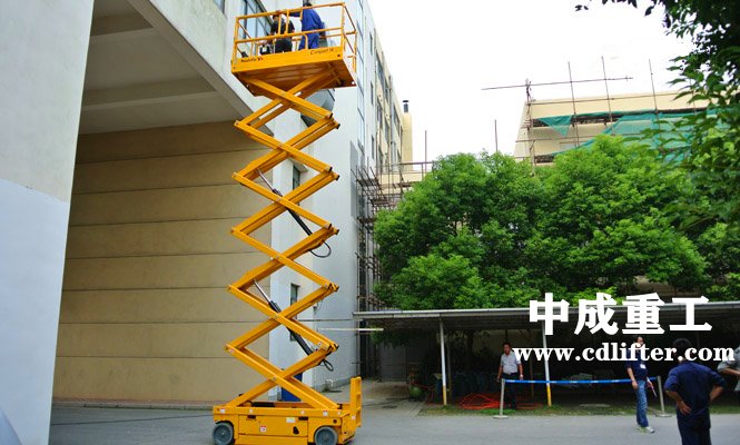 長春哪里有高空作業(yè)平臺廠家