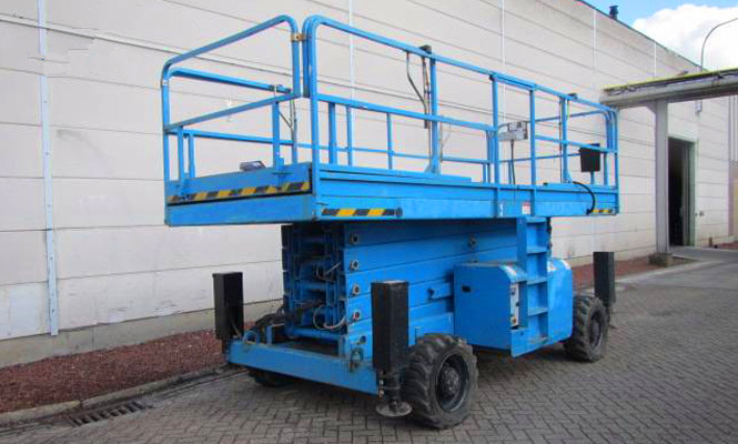 高空作業(yè)平臺設(shè)備特點