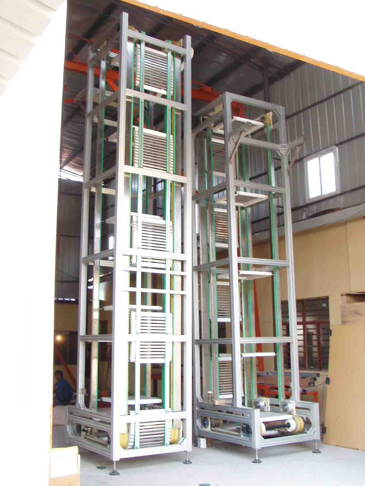 往復(fù)式垂直升降機(jī)