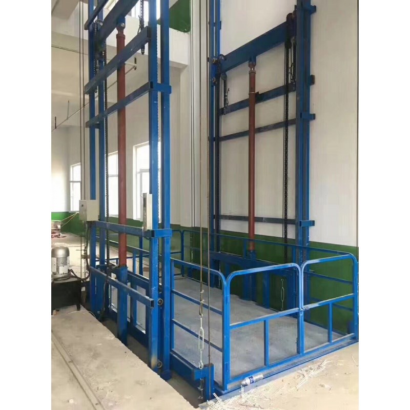 軌道式液壓升降機(jī)